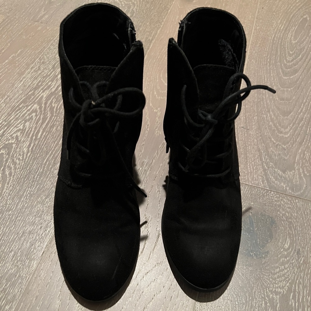 Black lace up wedge